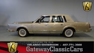 1988 Lincoln Town Car 