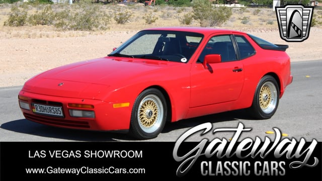 1985 Porsche 944 