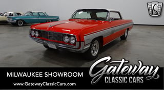 1962 Oldsmobile Starfire 