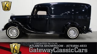 1936 Ford Sedan 