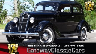 1935 Plymouth Sedan 