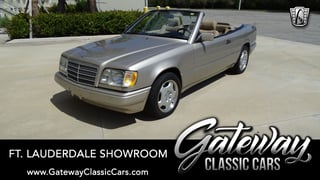 1995 Mercedes-Benz E320 