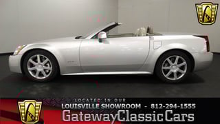 2004 Cadillac XLR 