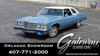 1976 Pontiac Bonneville 