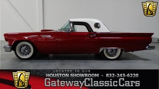 1957 Ford Thunderbird 