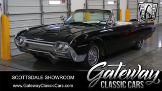 1961 Ford Thunderbird 