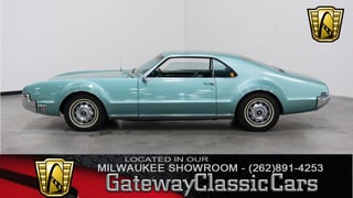 1966 Oldsmobile Toronado 