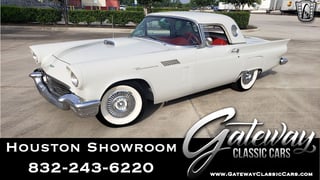 1957 Ford Thunderbird 