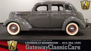 1937 Ford Deluxe 
