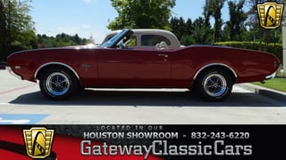 1969 Oldsmobile Cutlass 