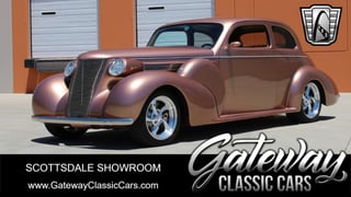 1937 Oldsmobile Tudor 