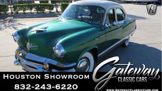 1953 Kaiser Manhattan 