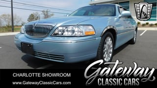 2008 Lincoln Town Car 