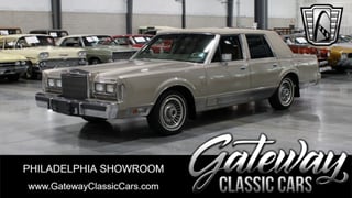 1988 Lincoln Town Car 