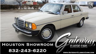 1981 Mercedes-Benz 240D 