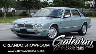 2000 Jaguar XJ8 