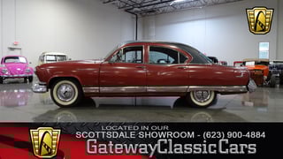 1952 Kaiser Manhattan 