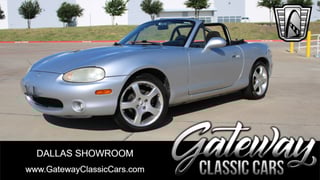 2000 Mazda Miata 