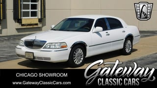 2003 Lincoln Town Car 