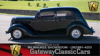 1936 Ford Sedan 