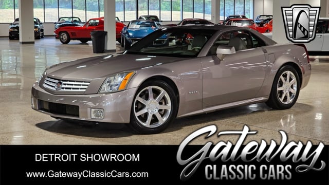2004 Cadillac XLR 