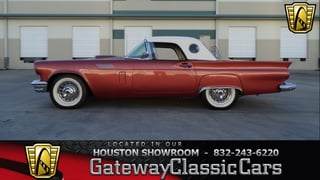 1957 Ford Thunderbird 