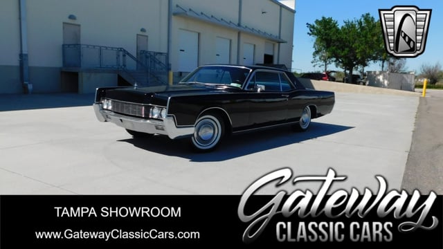 1967 Lincoln Continental 