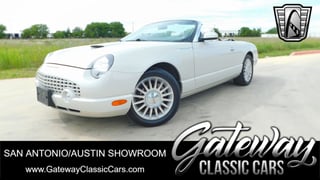 2005 Ford Thunderbird 