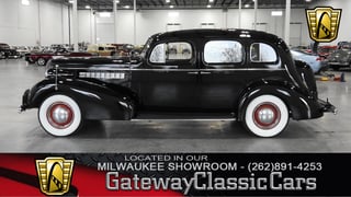 1937 Buick Roadmaster 
