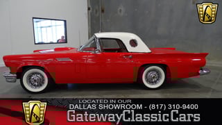 1957 Ford Thunderbird 