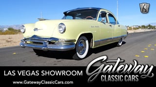 1952 Kaiser Manhattan 