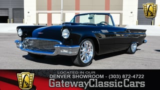 1957 Ford Thunderbird 