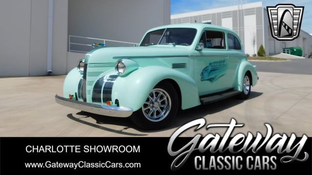 1939 Pontiac Silver Streak 