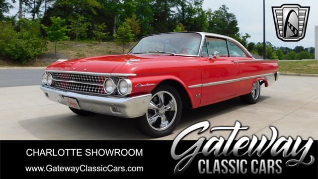 1961 Ford Galaxie 