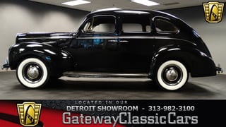 1940 Ford Sedan 