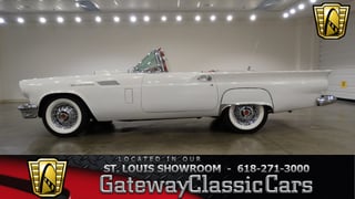 1957 Ford Thunderbird 