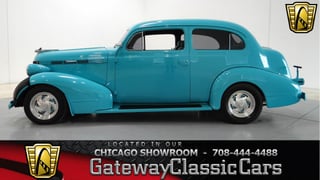 1937 Pontiac Silver Streak 