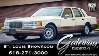 1990 Lincoln Town Car 