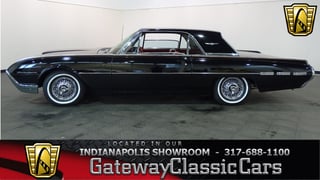 1962 Ford Thunderbird 