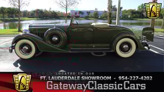 1934 Packard Super Eight 