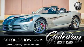 2004 Dodge Viper SRT10