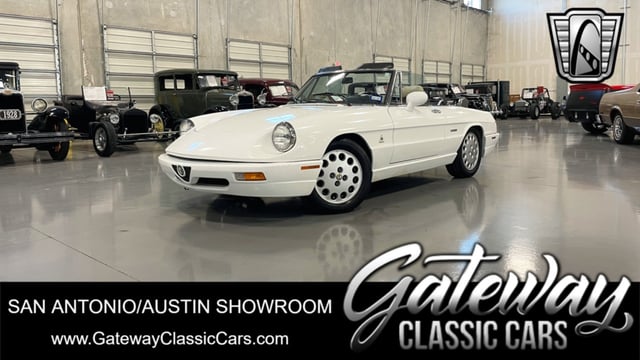 1991 Alfa Romeo Spider Veloce 