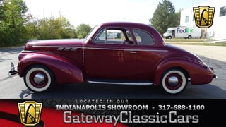 1940 Pontiac Silver Streak 