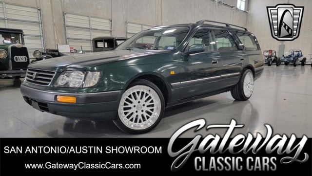 1996 Nissan Stagea 