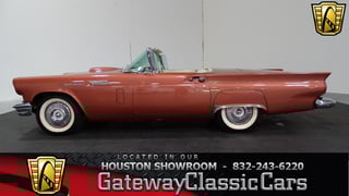 1957 Ford Thunderbird 