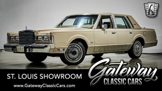 1988 Lincoln Town Car 