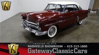 1952 Ford Crestliner 