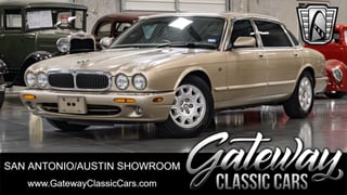 2001 Jaguar XJ8L 
