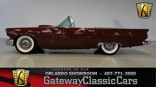 1957 Ford Thunderbird 